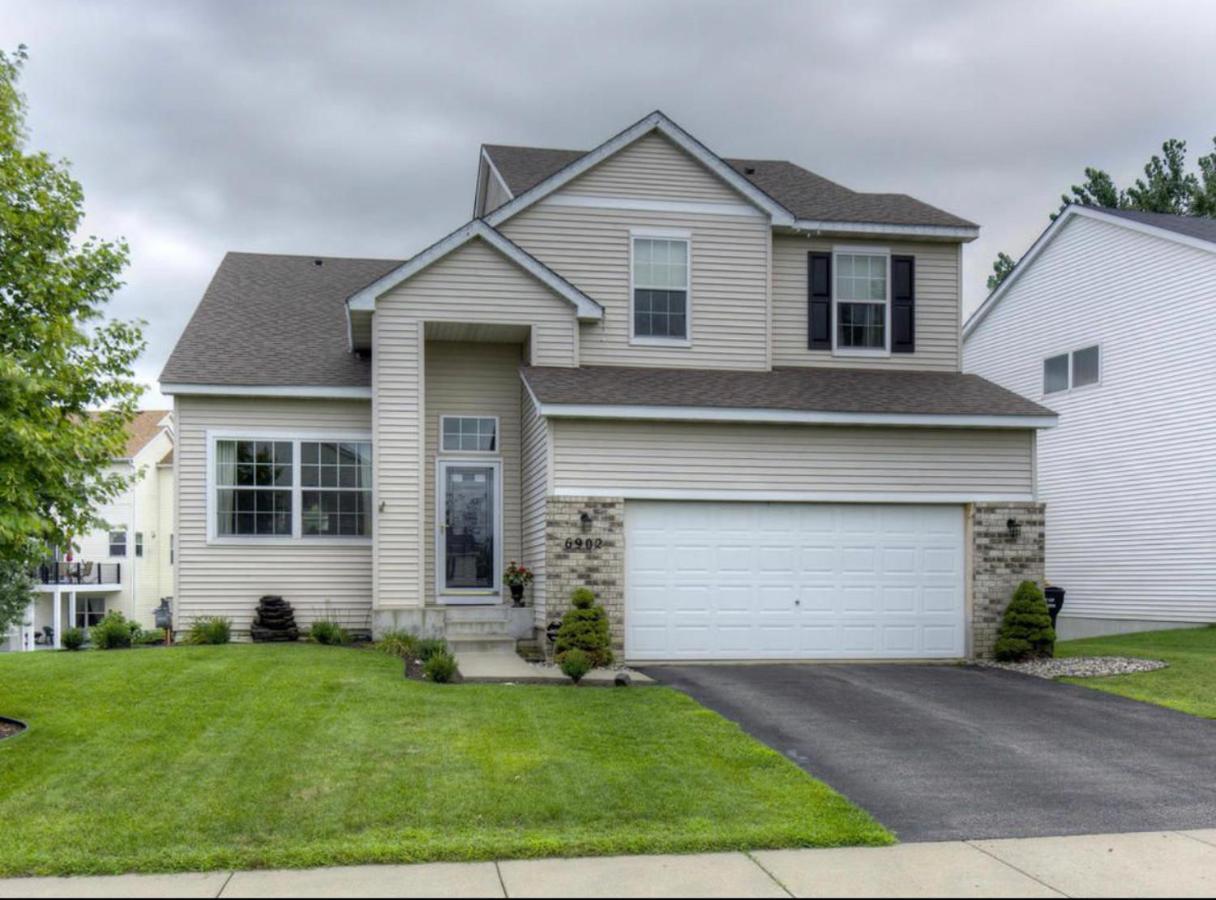 The Falmouth Villa With Peloton Bike Shakopee Exterior photo